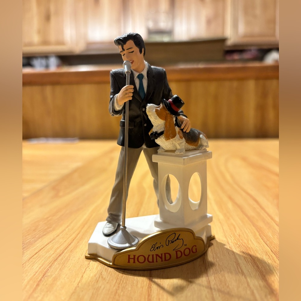 2004 Elvis and Hound Dog Figurine Ornament